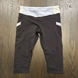 Lulu lemon cropped pant with pockets - size 10